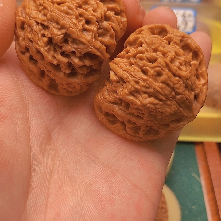 文玩核桃把件48虎头王