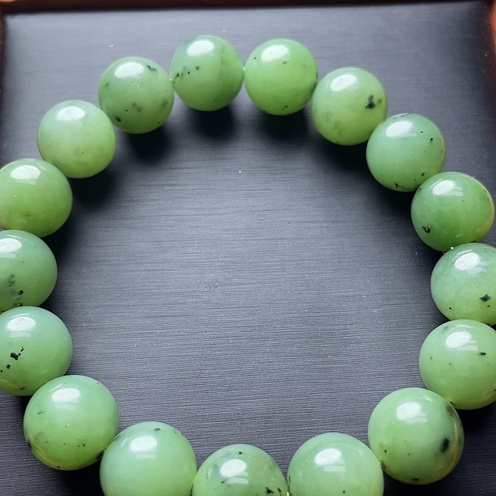 和田玉（碧玉）未镶嵌手链