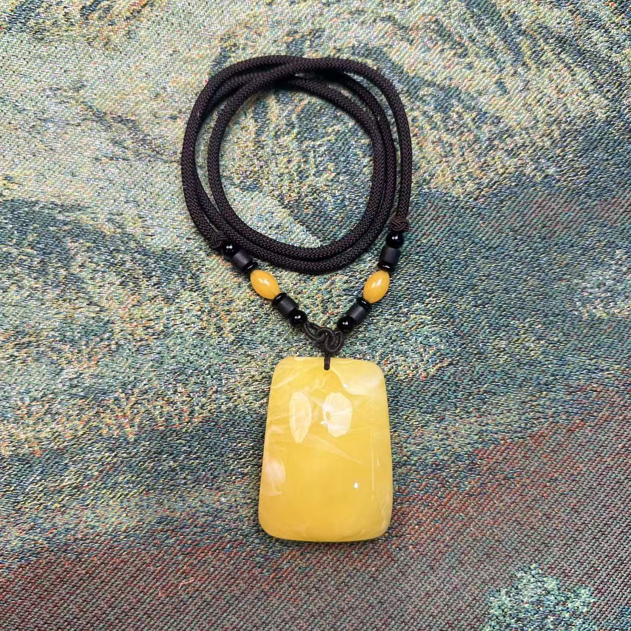 瑞哥专属蜜蜡无事牌G05