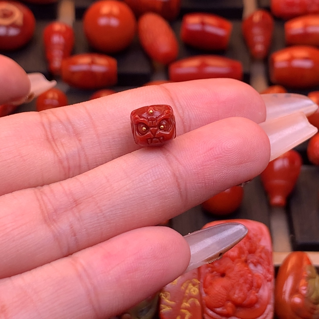 南红玛瑙未镶嵌原矿精工醒狮头8.5mm
