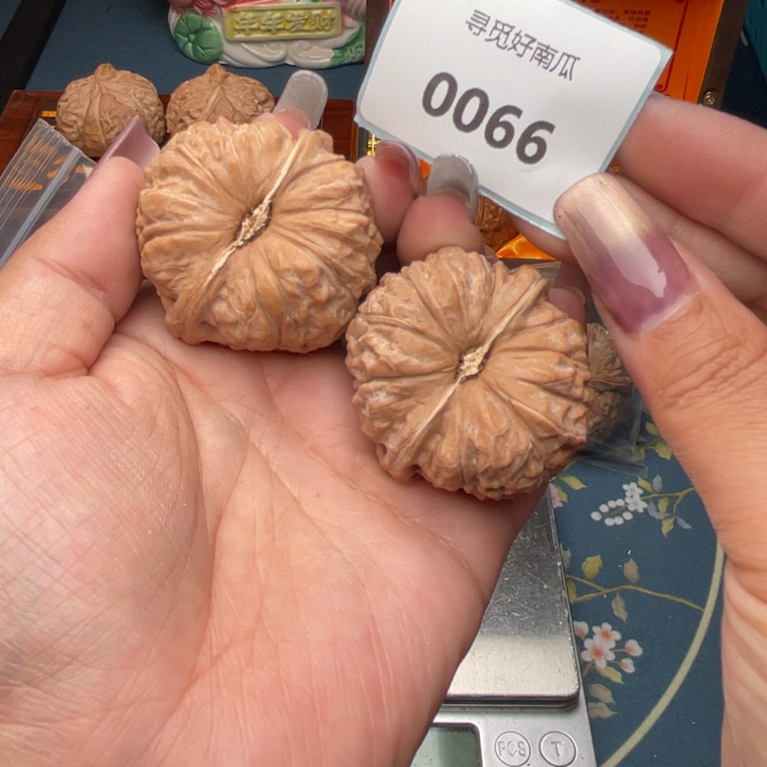 文玩核桃把件伟南瓜墩43