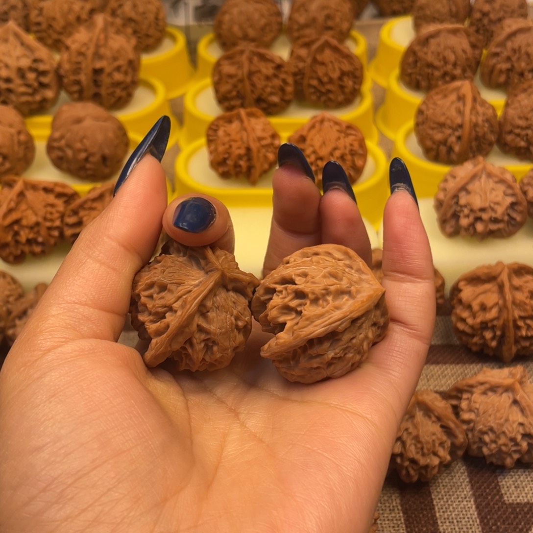 苦***文玩核桃吊坠盘山三棱