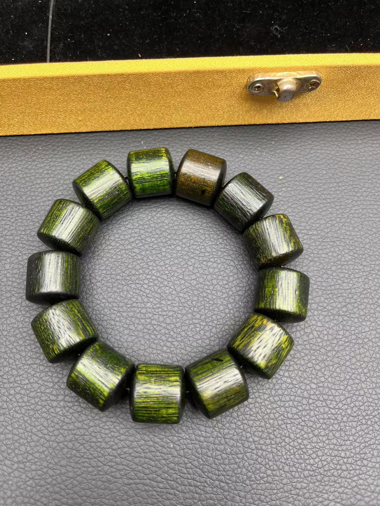 A064鸿米甄选阿朗推荐珍藏森林绿手串