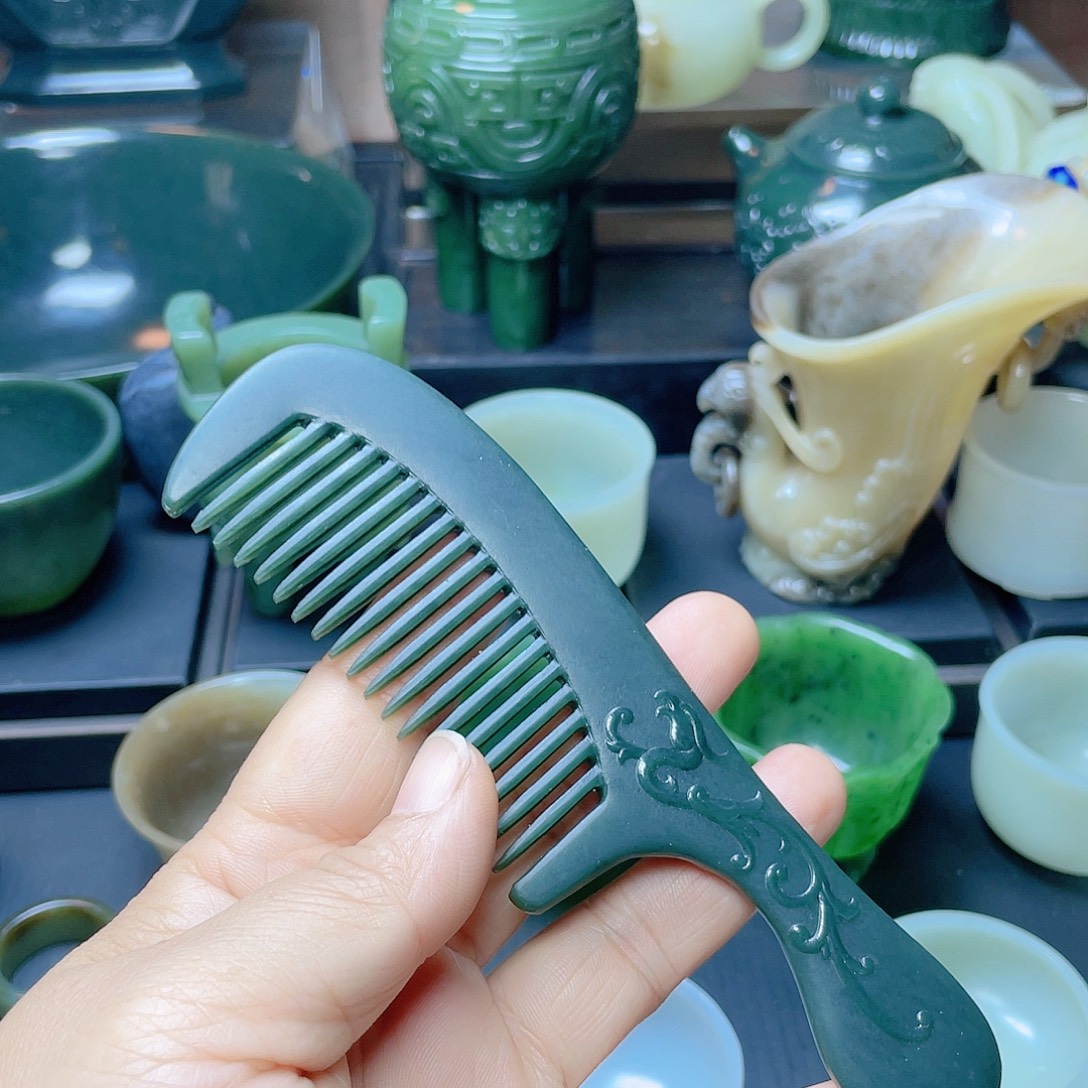 和田玉未镶嵌挂件漏