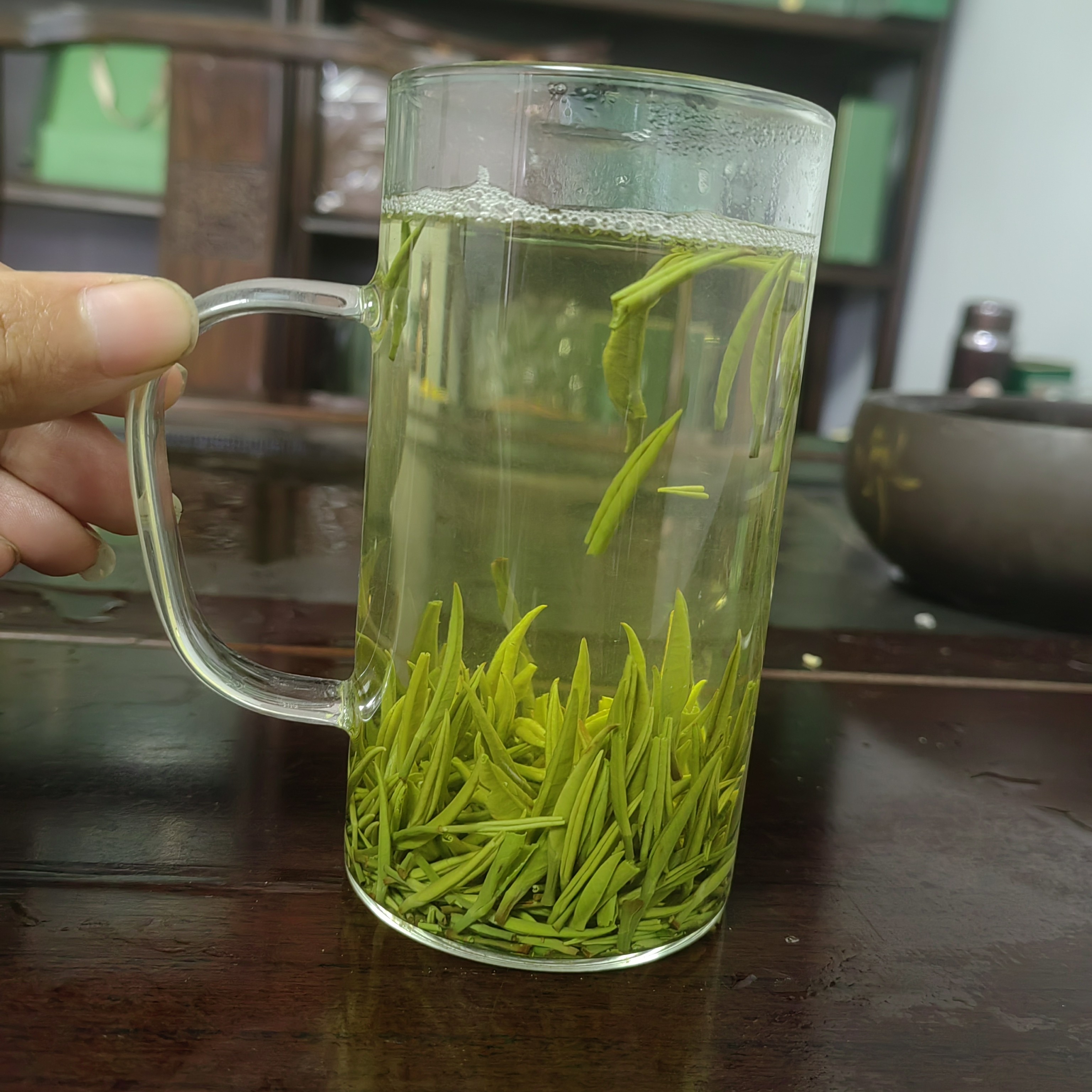 2025年新款茶农直销高山雪芽茶叶清香绿茶礼盒装送人送礼送长辈