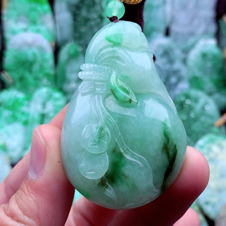 翡翠吊坠(不含链)未镶嵌