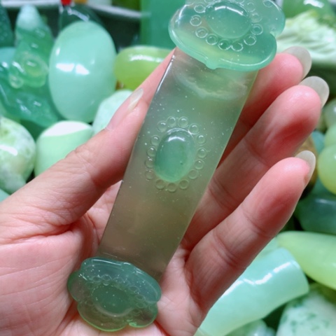 未镶嵌蛇纹石玉手把件