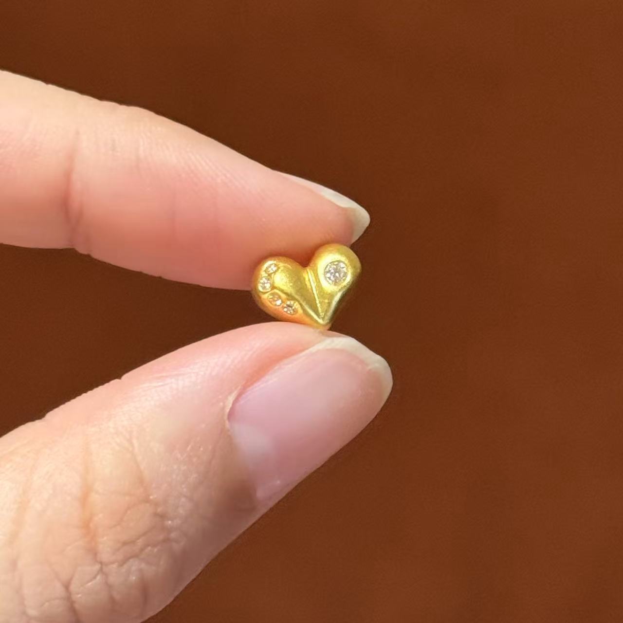 贝贝黄金 足金999 小屁桃 点钻  中穿 5D工艺 2 25