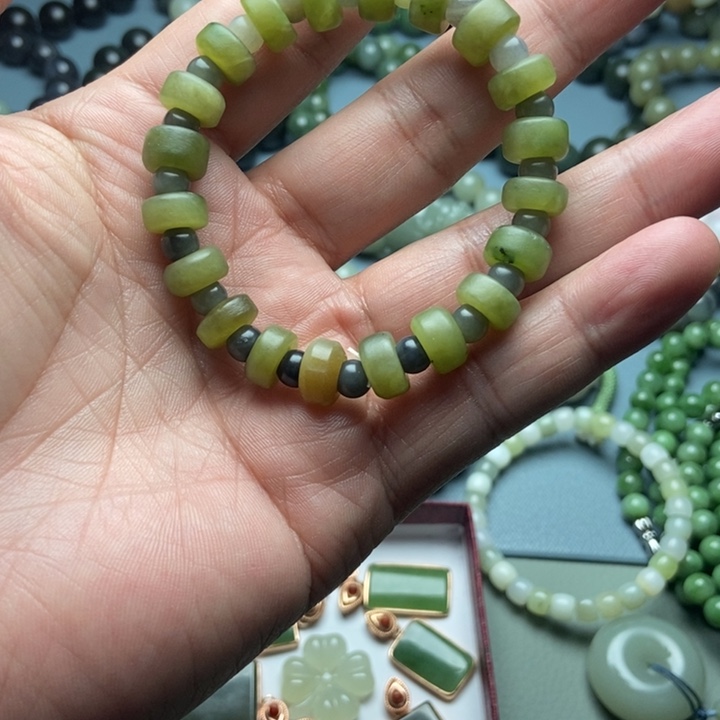 和田玉未镶嵌手链