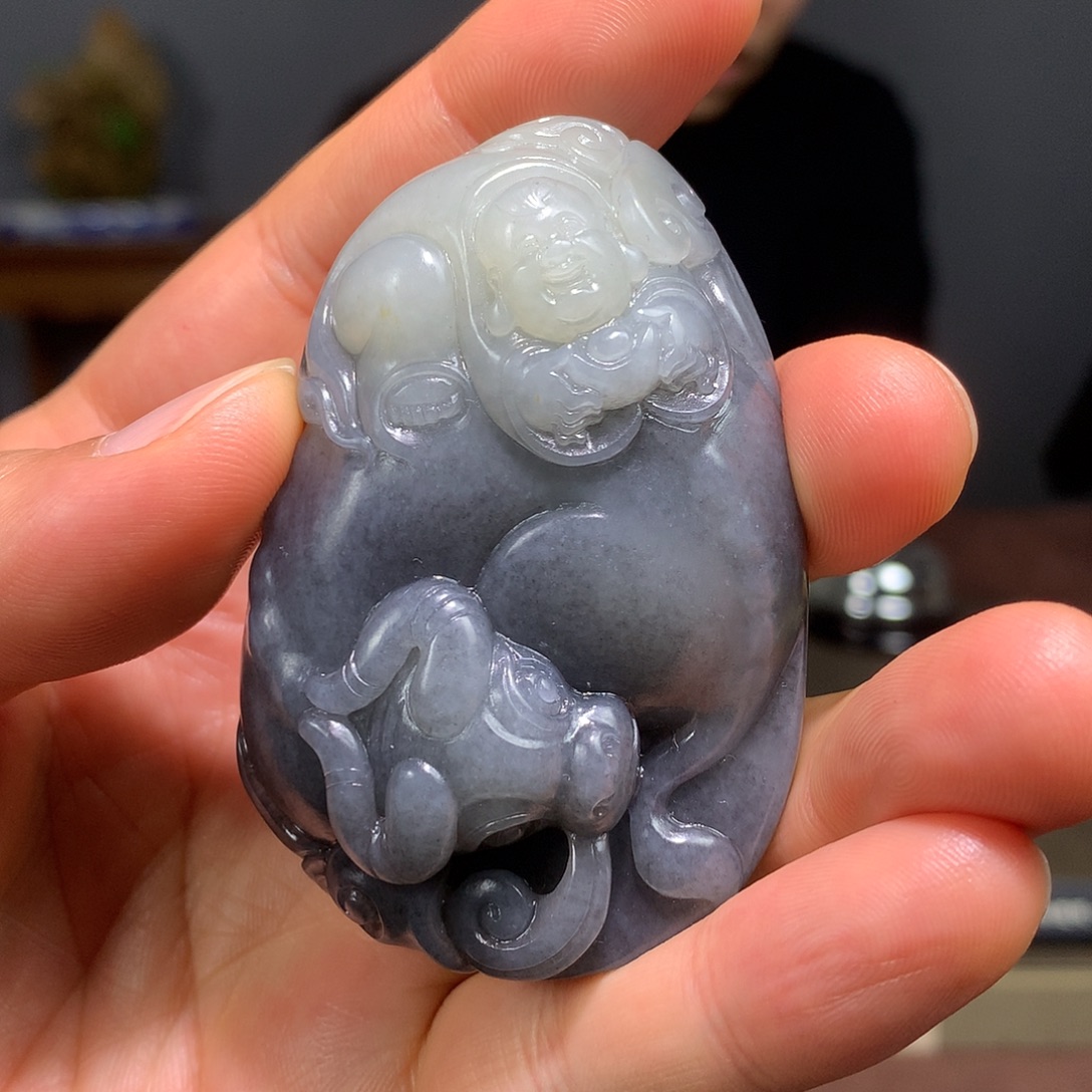 和田玉未镶嵌把件