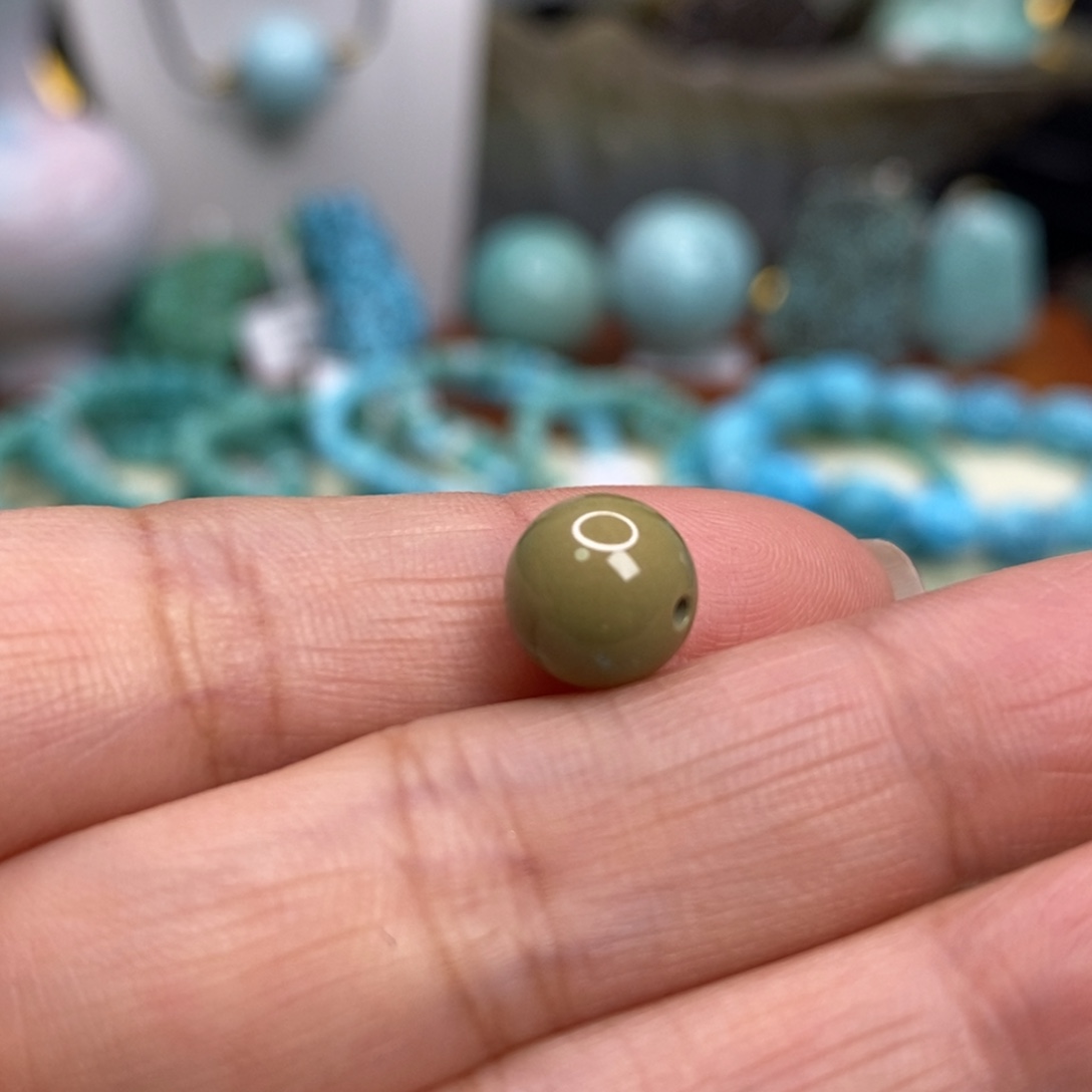 绿松石未镶嵌珠宝奇石8.6