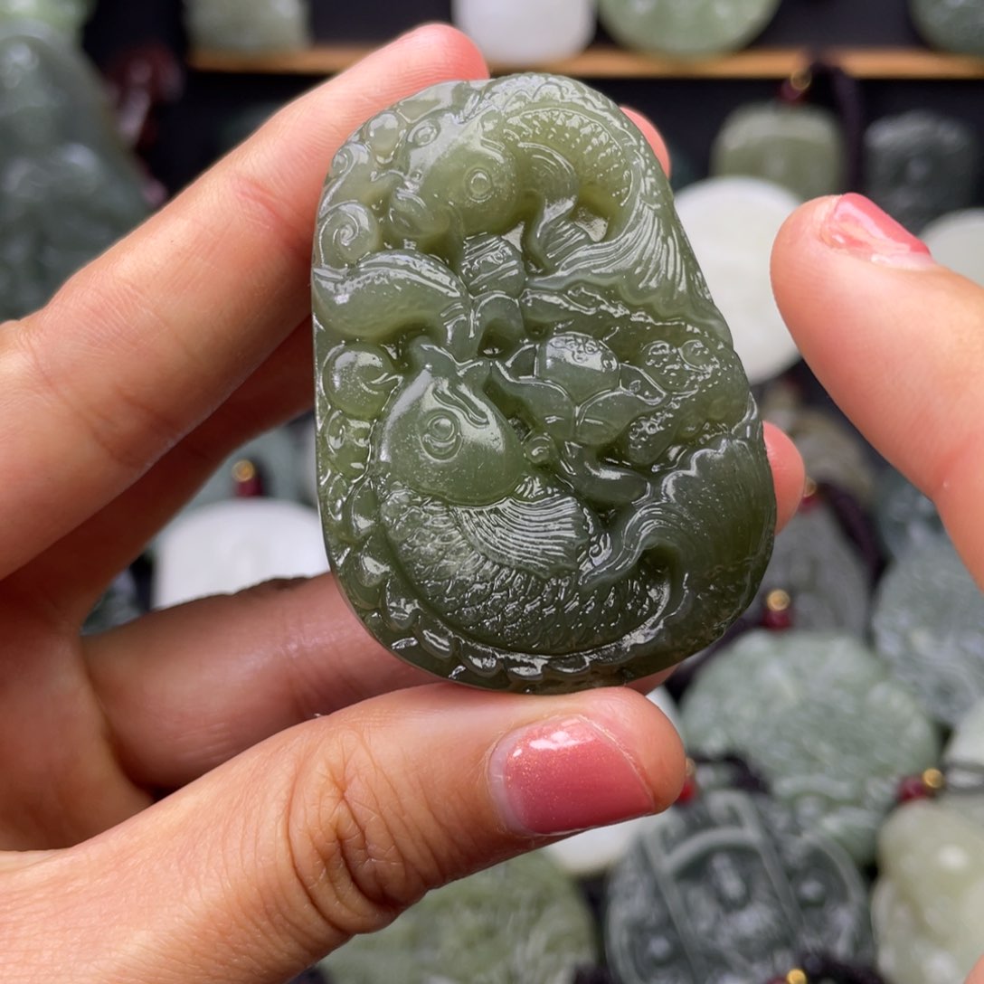 和田玉颈饰未镶嵌