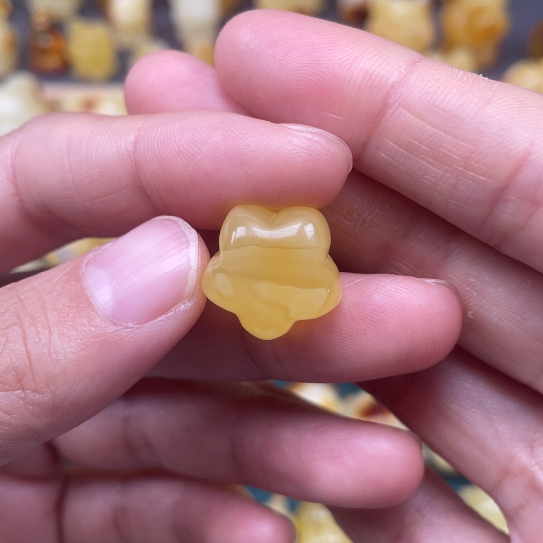 未镶嵌琥珀裸石蜜蜡