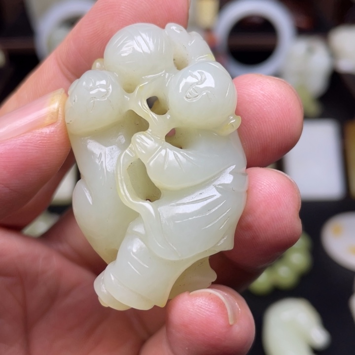 和田玉颈饰未镶嵌