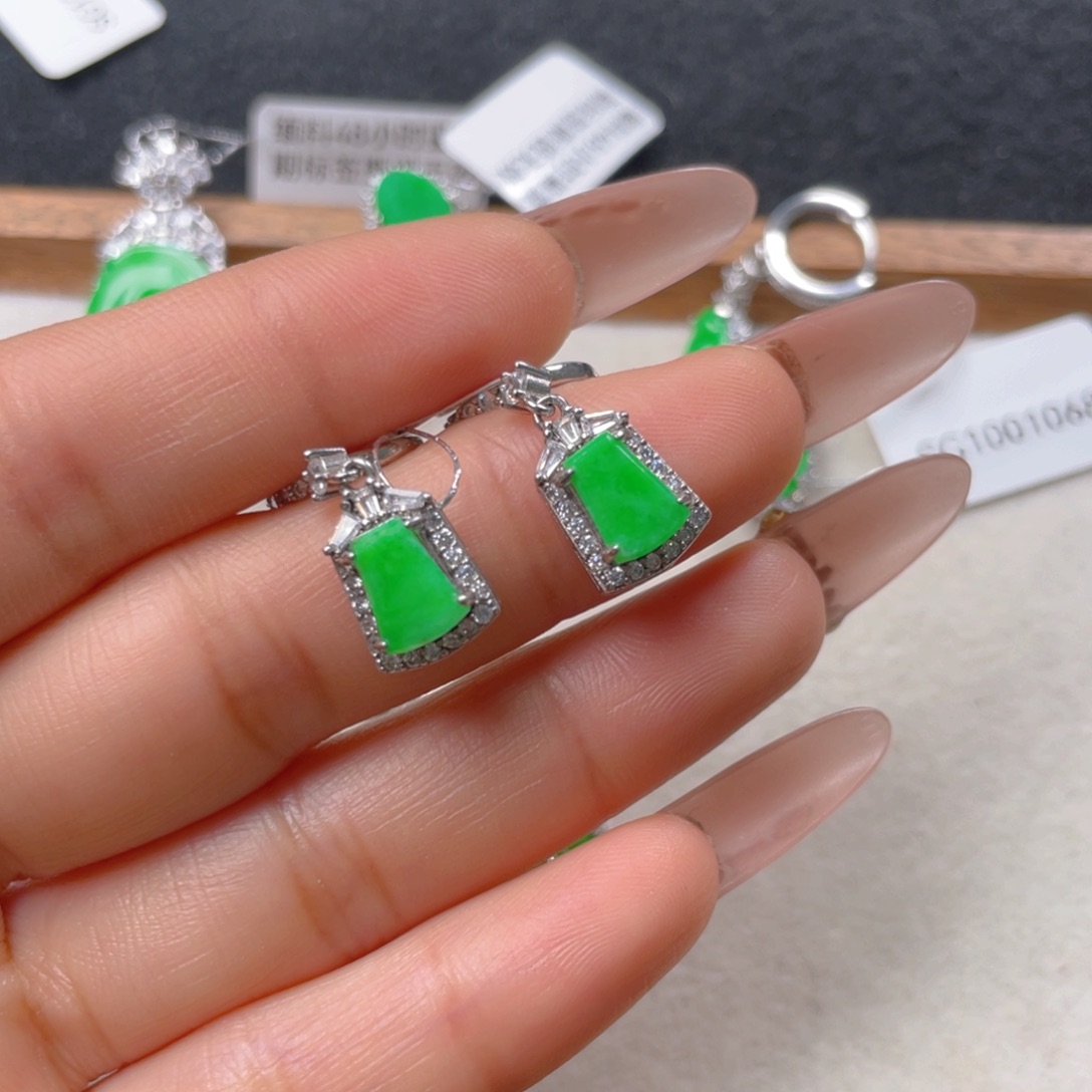 翡翠耳饰银S925镶嵌翡翠