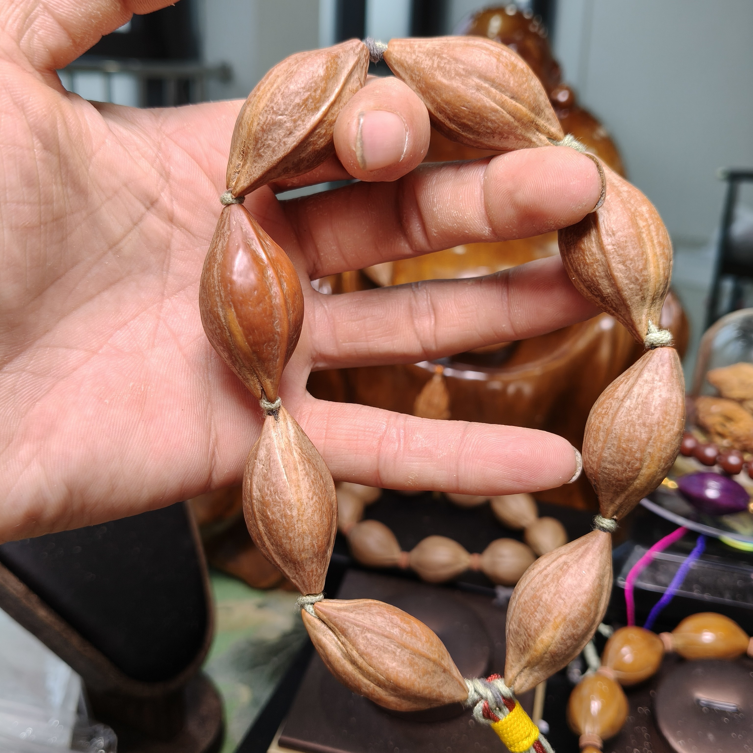 橄榄核梅林铁核鸡血红1.9尺寸手持