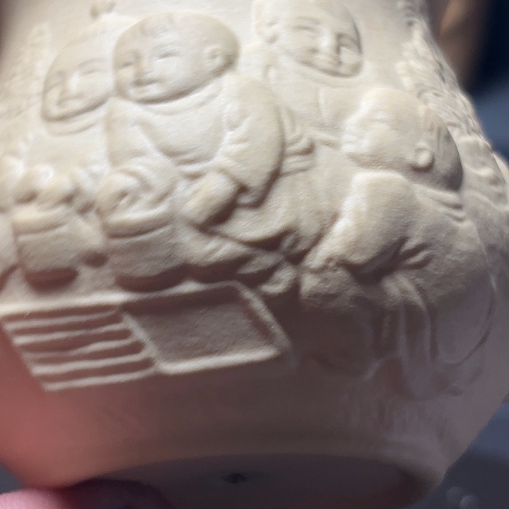 青***士隐隐约约有两三三两不分