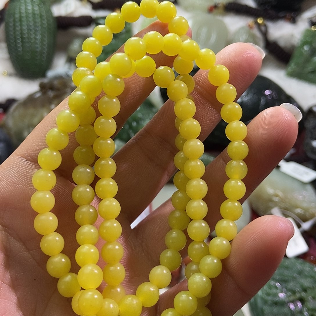 和田玉（糖玉）颈饰未镶嵌