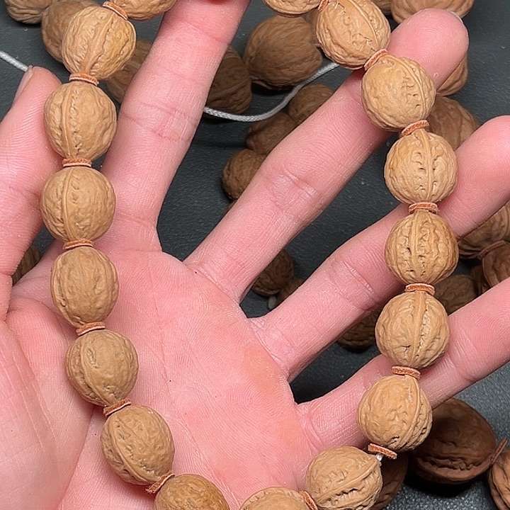 ****大叶紫檀（黑酸枝木类）