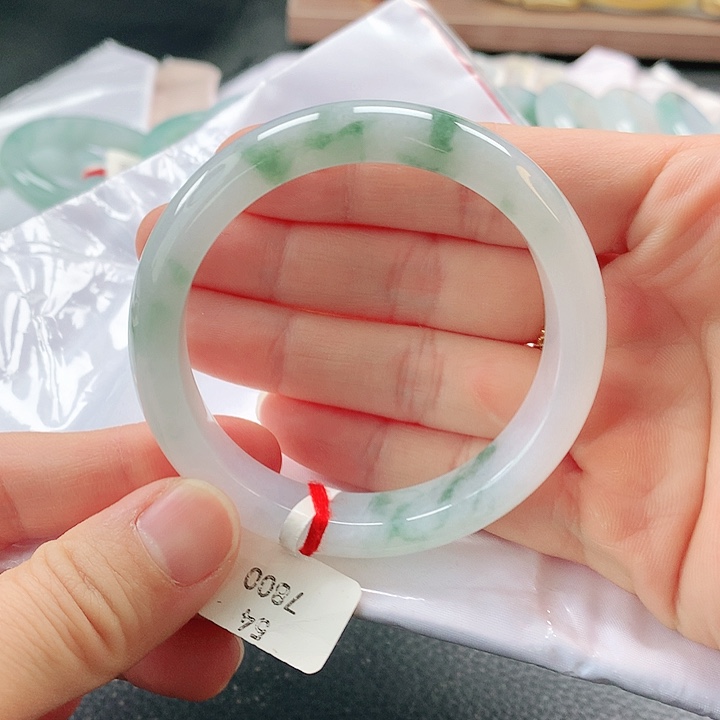 未镶嵌手镯翡翠缅甸A货翡翠手镯