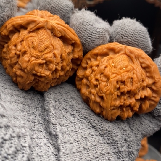 文玩核桃把件文玩核桃手把件雕刻