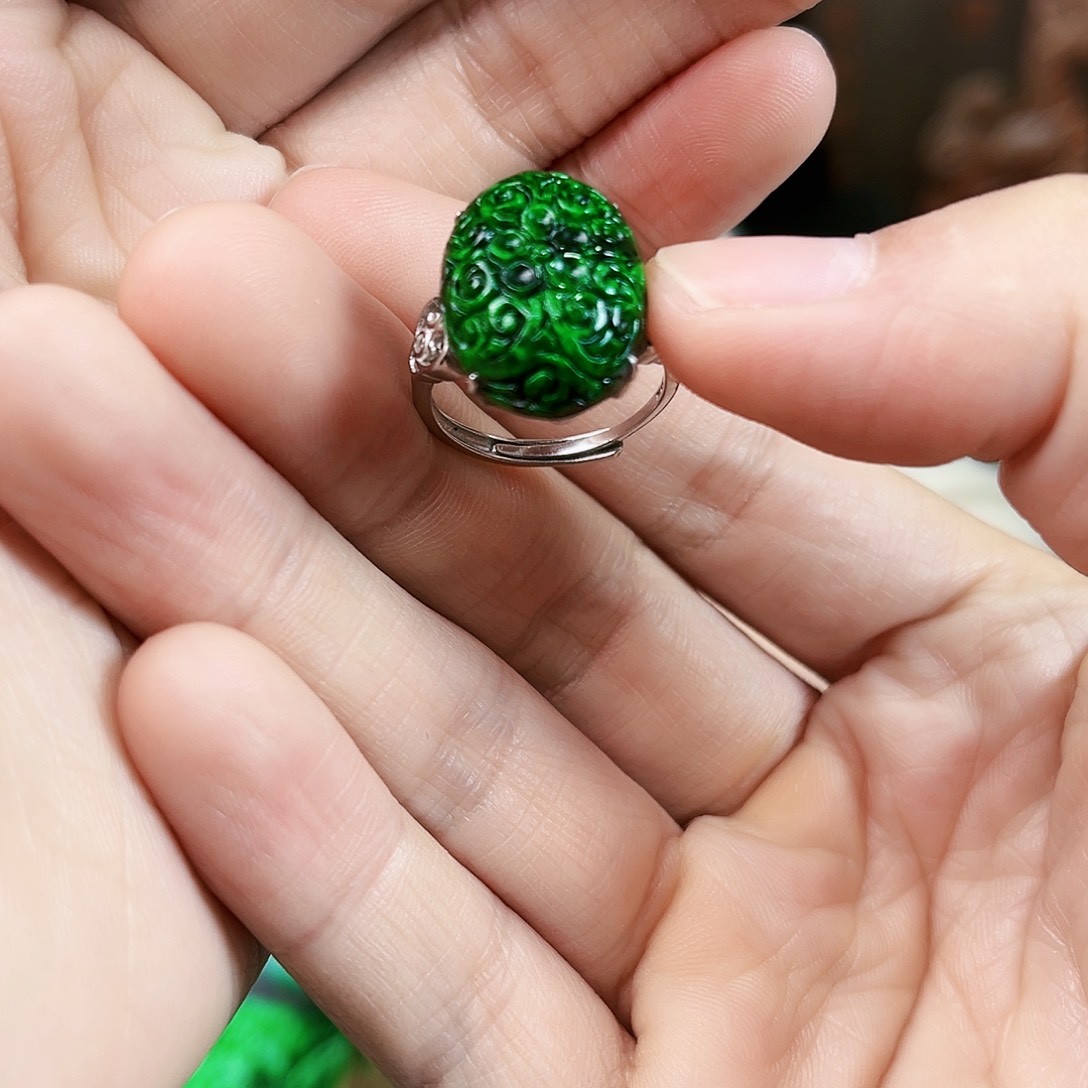翡翠戒指银S925镶嵌戒指多样性