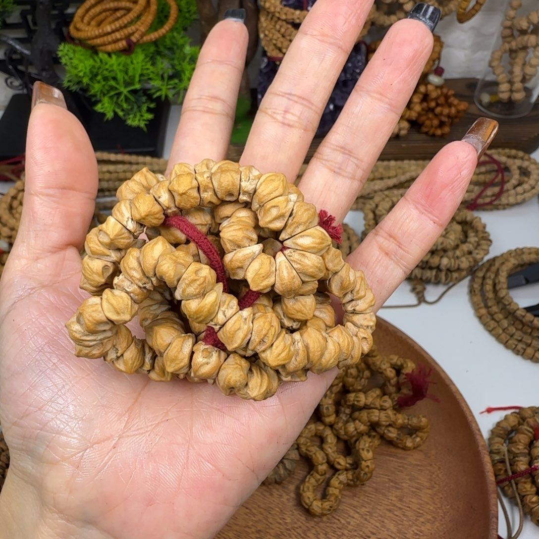 ****珞柏香籽/百香籽吊坠