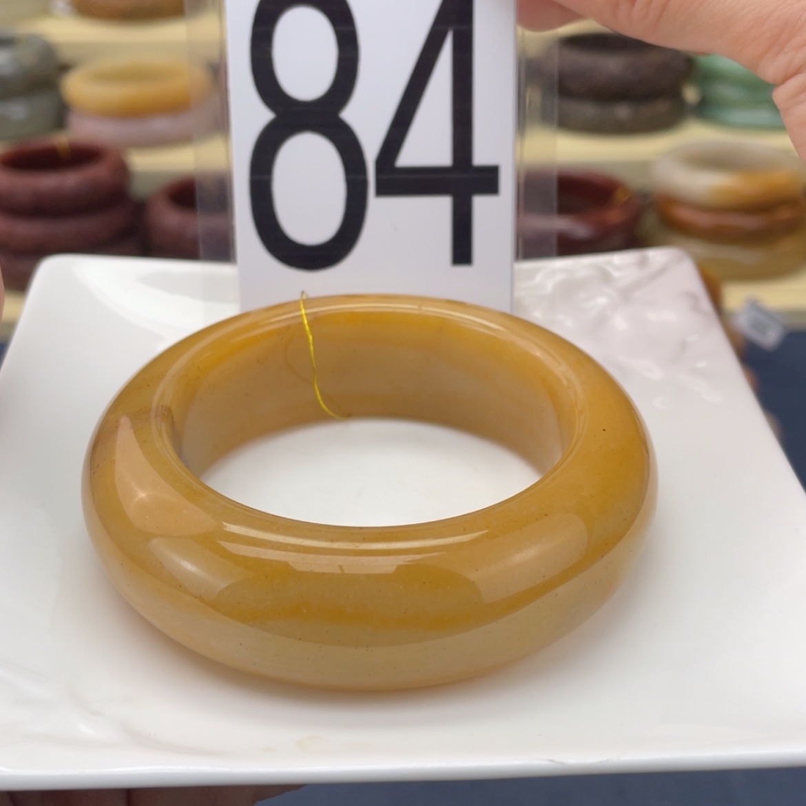 【闪购商品】石英质玉手镯未镶嵌