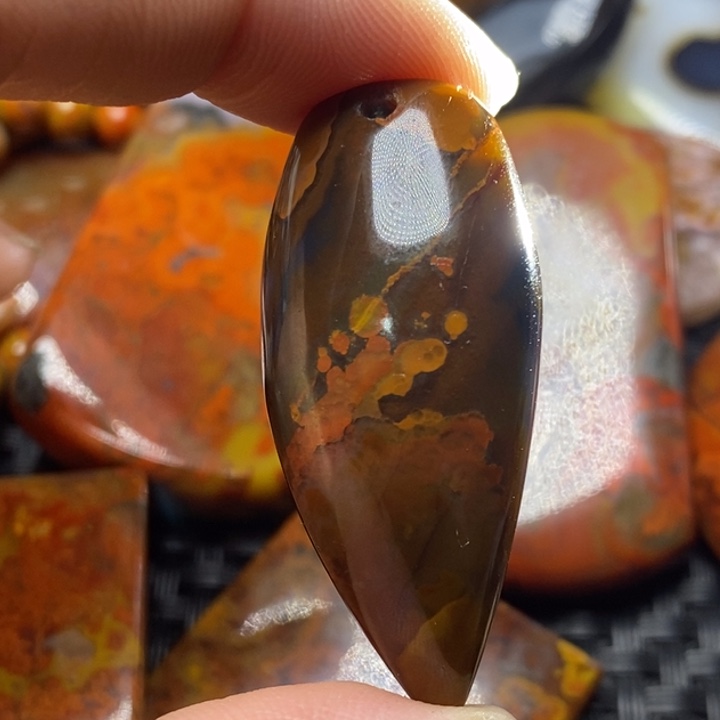 玛瑙/玉髓颈饰未镶嵌