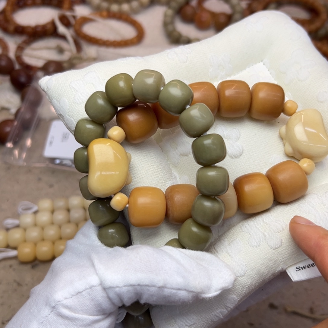 吊坠菩提根/象牙果瑕疵干磨两h919