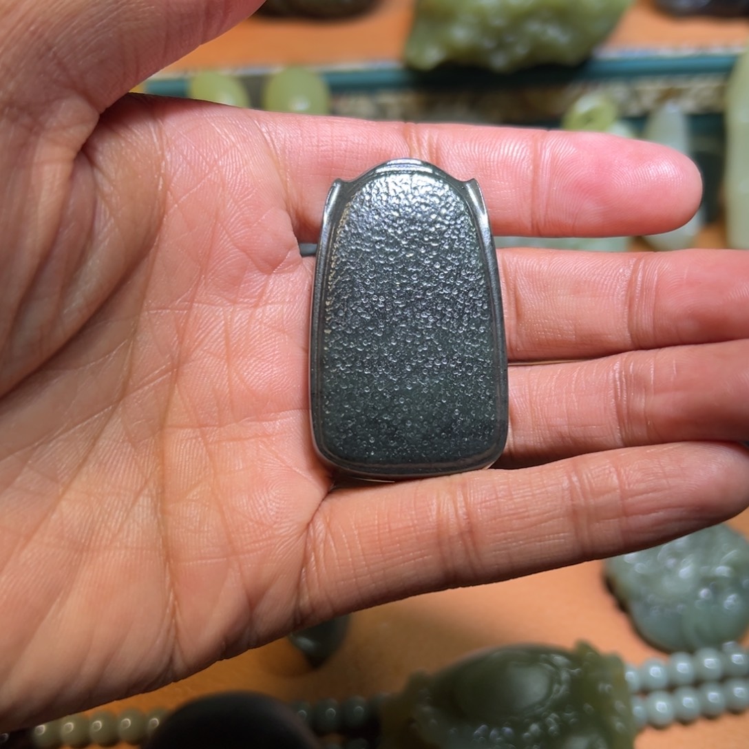 和田玉足银镶嵌挂件