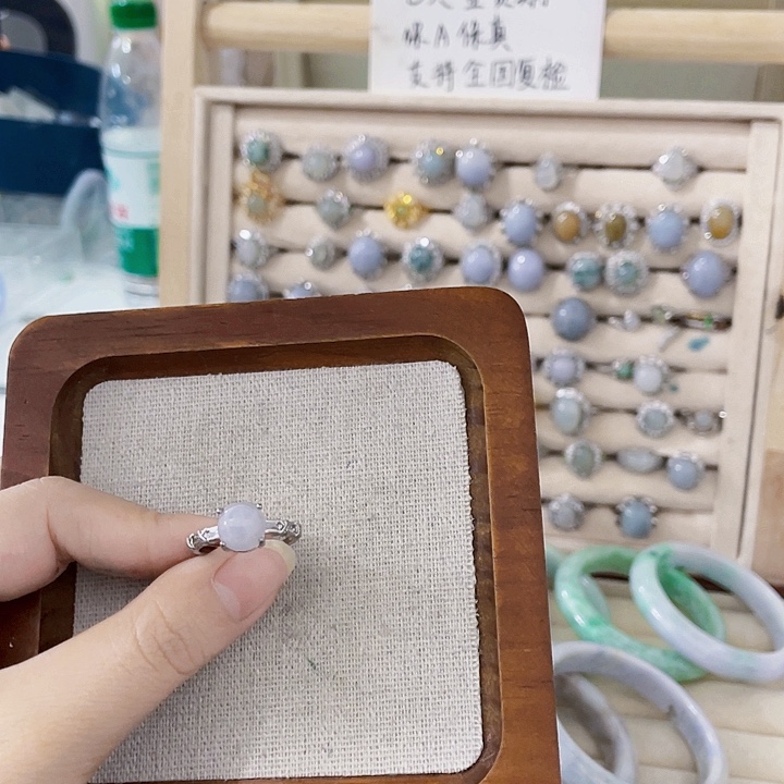 翡翠未镶嵌颈饰天然翡翠Ａ货