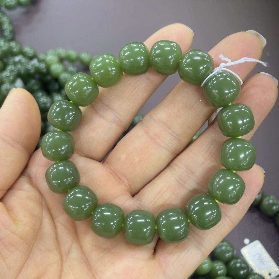 【闪购商品】和田玉手链未镶嵌黑*