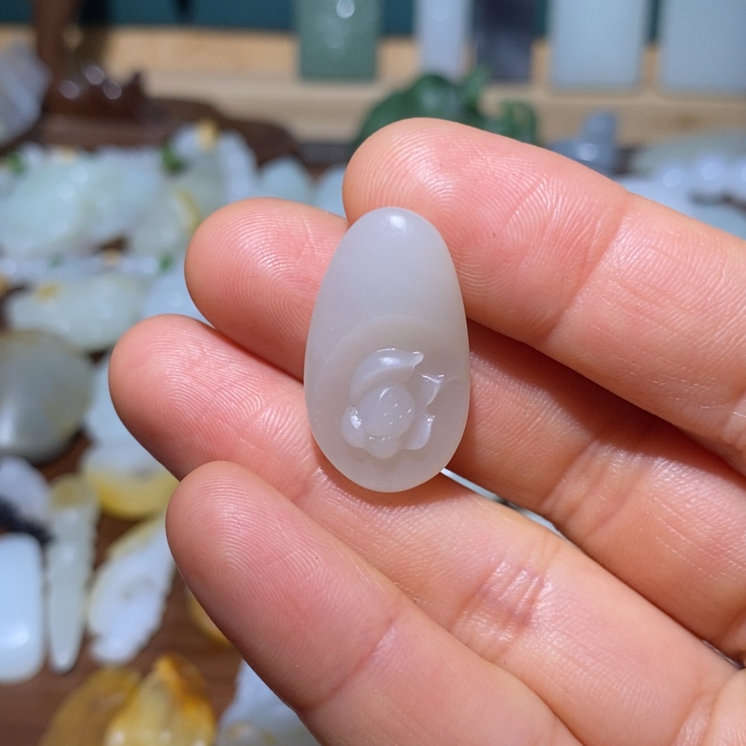 和田玉吊坠(不含链)未镶嵌