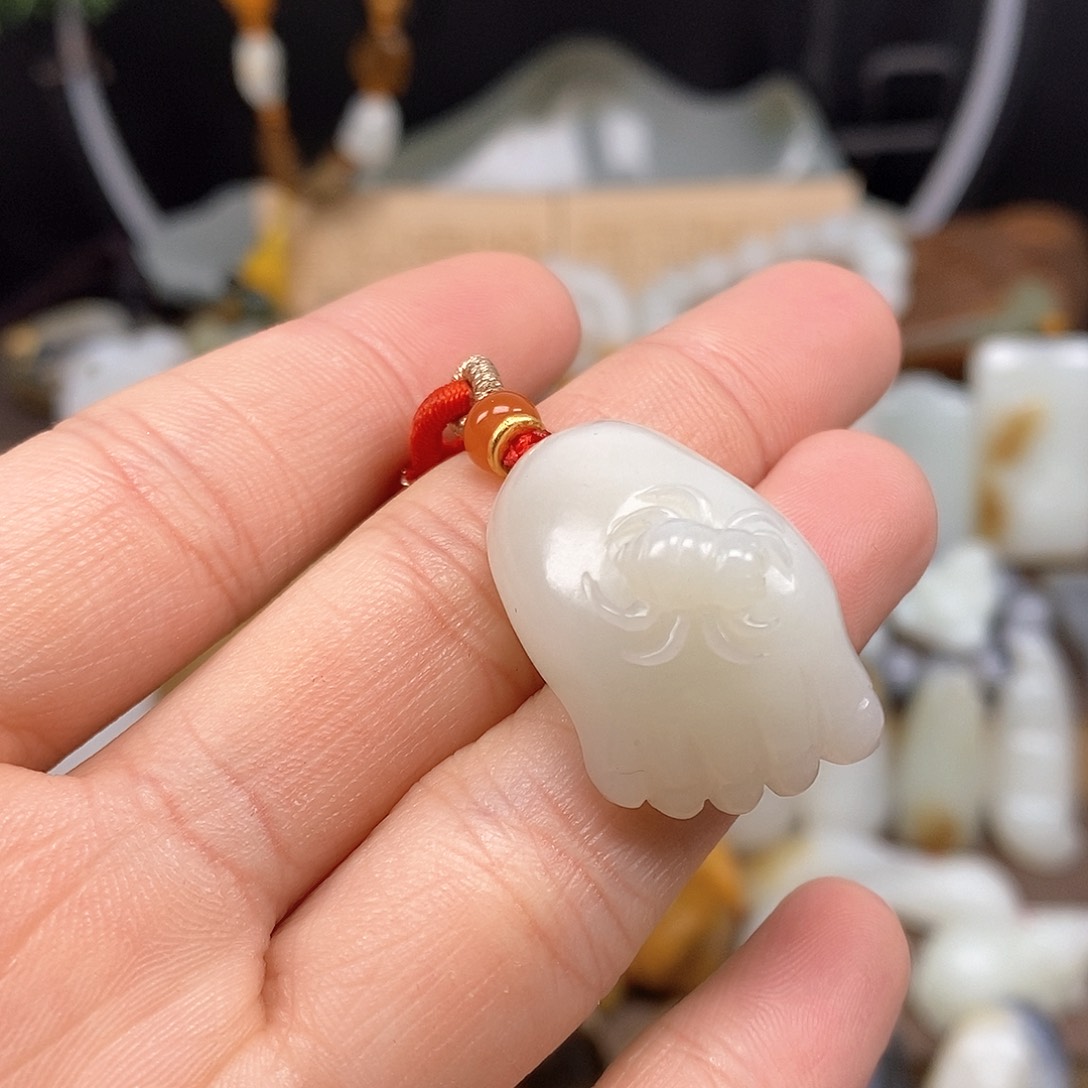 和田玉颈饰未镶嵌9