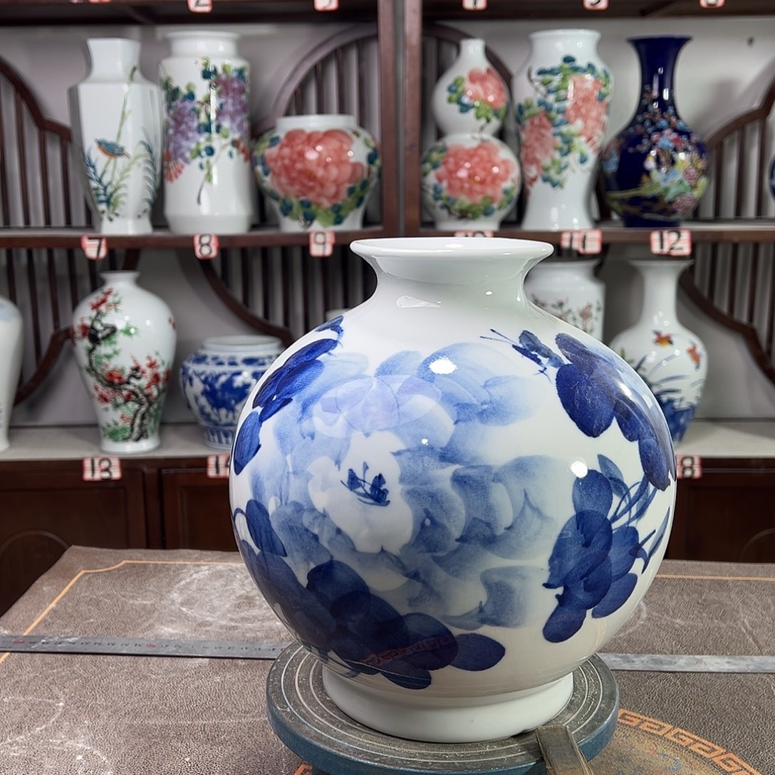 陶摆件景德镇陶瓷石青牡