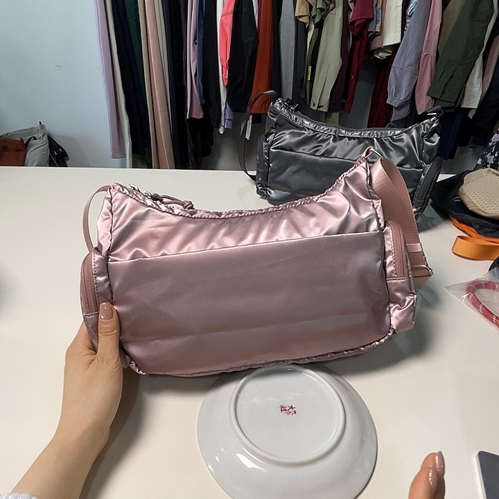 瓷片168。。。。。。。。。。。。。。。