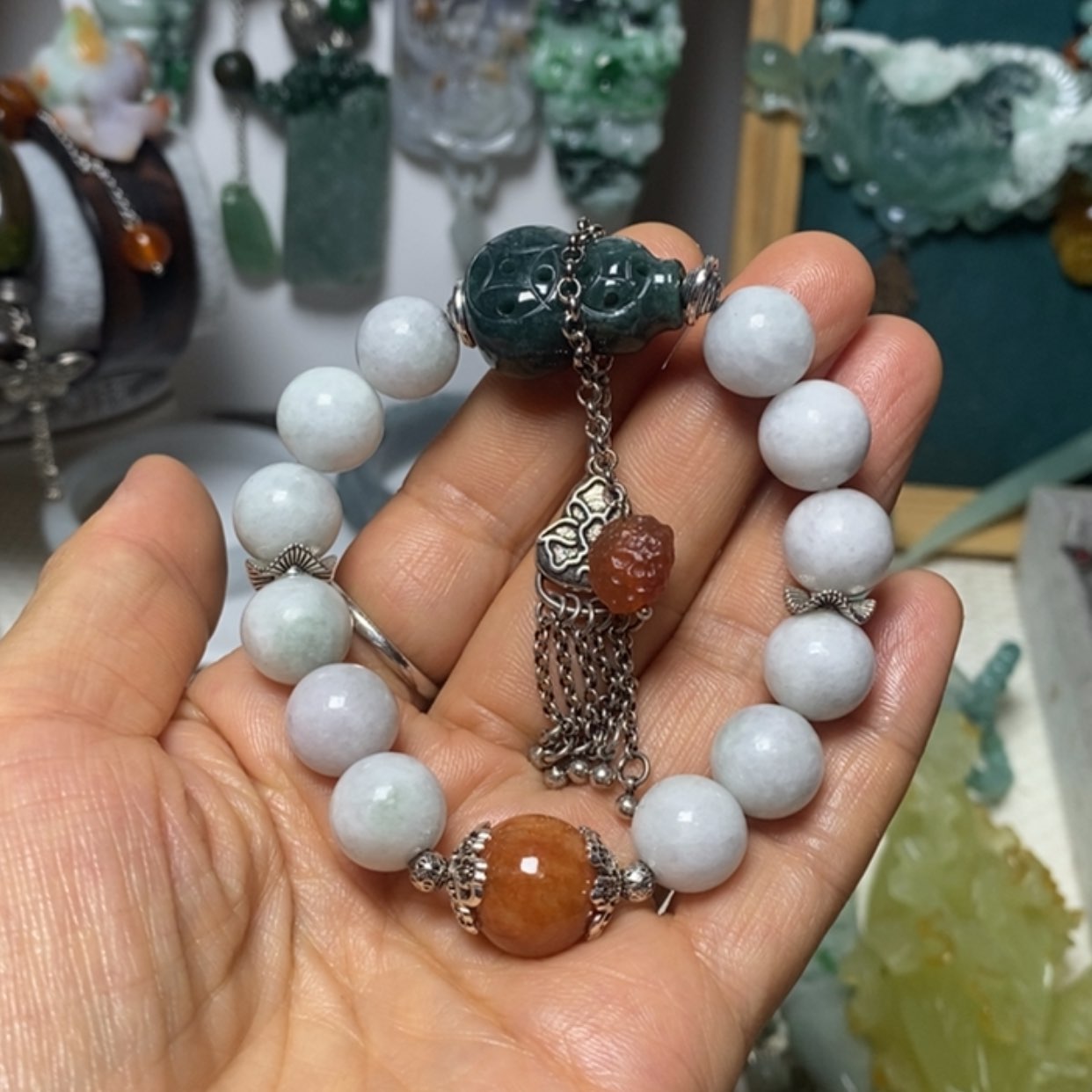 【闪购商品】翡翠吊坠(赠链)未镶嵌