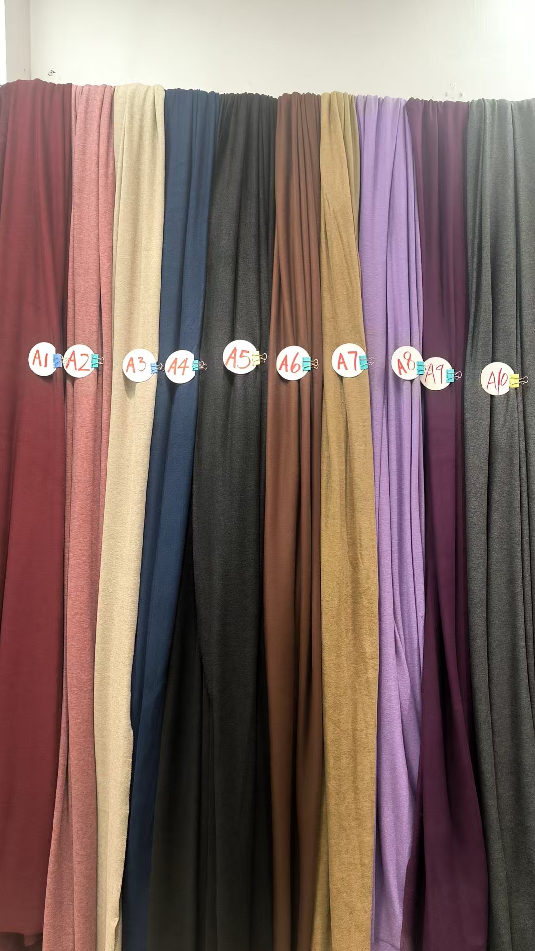 出口七彩奥毛面料 ，可定制小衫！