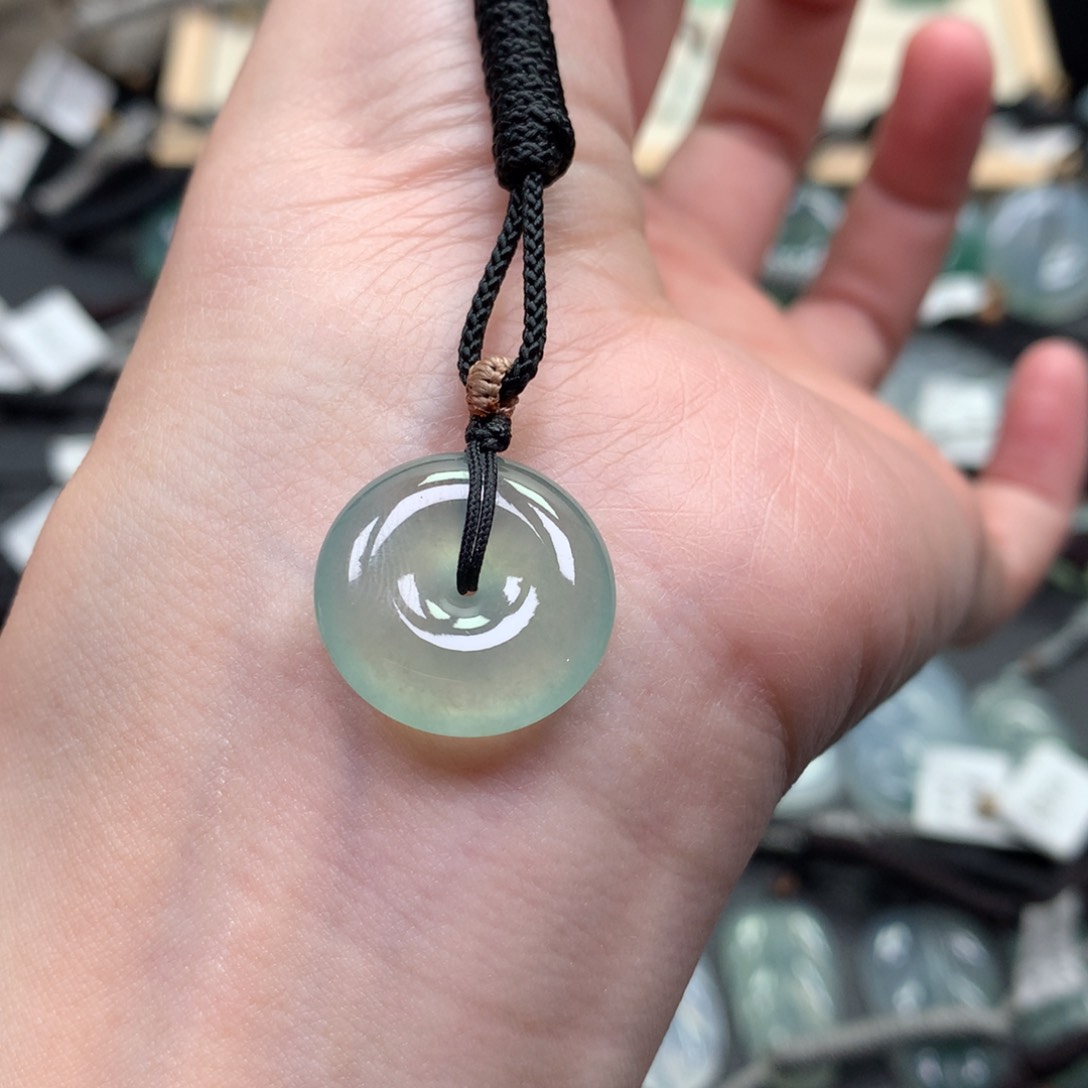 翡翠颈饰未镶嵌00000000000000