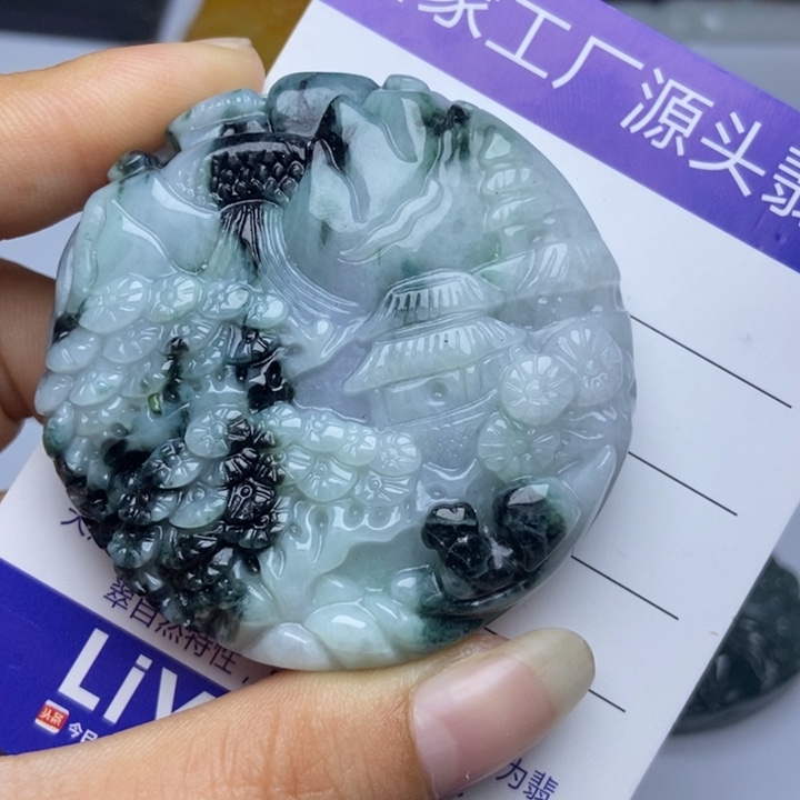 翡翠未镶嵌颈饰翡翠