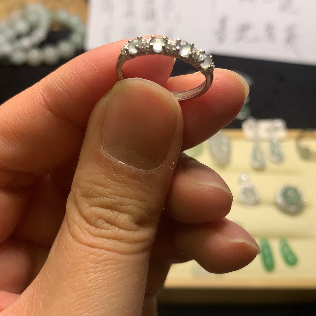 翡翠银S925镶嵌颈饰蛋面