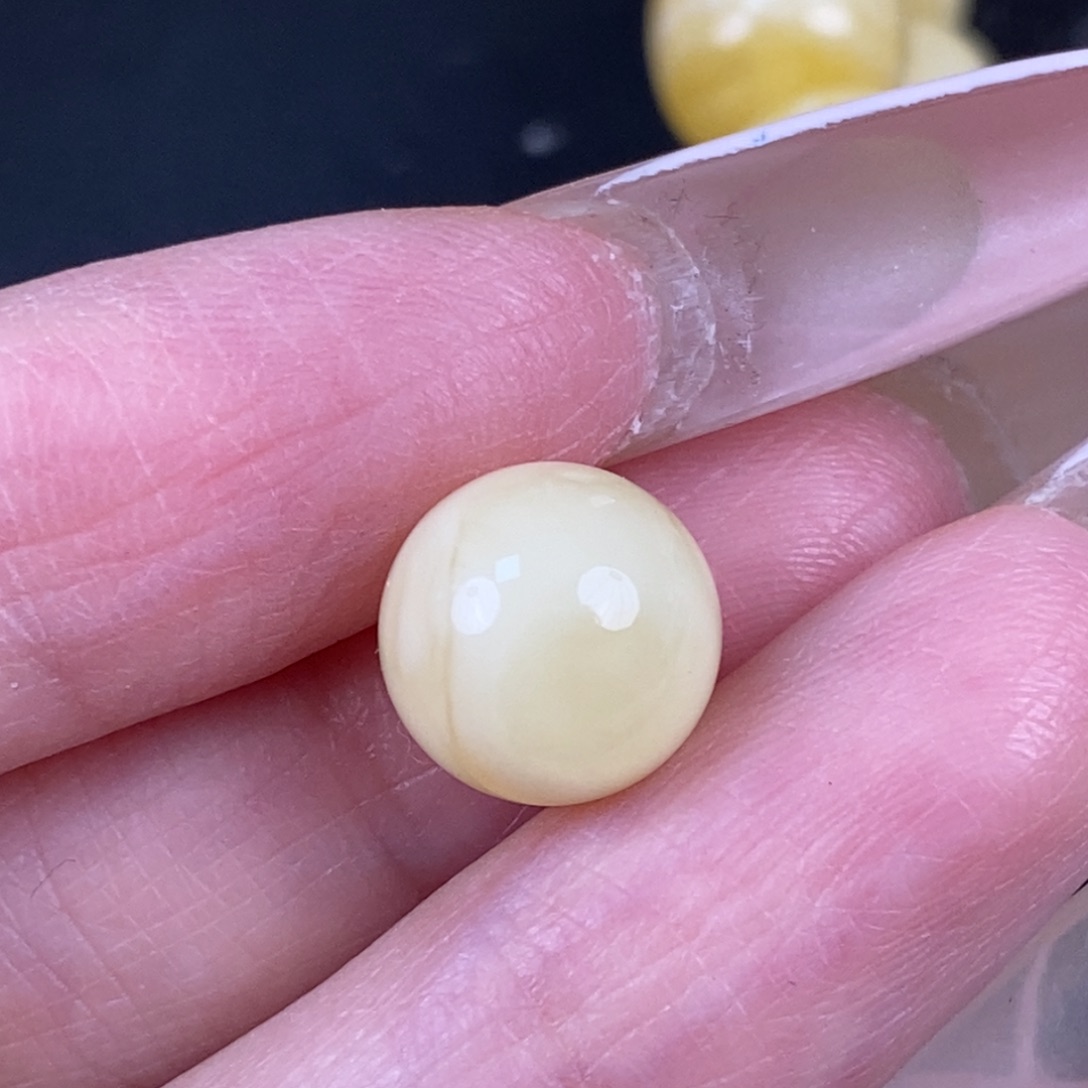 琥珀未镶嵌珠宝奇石244