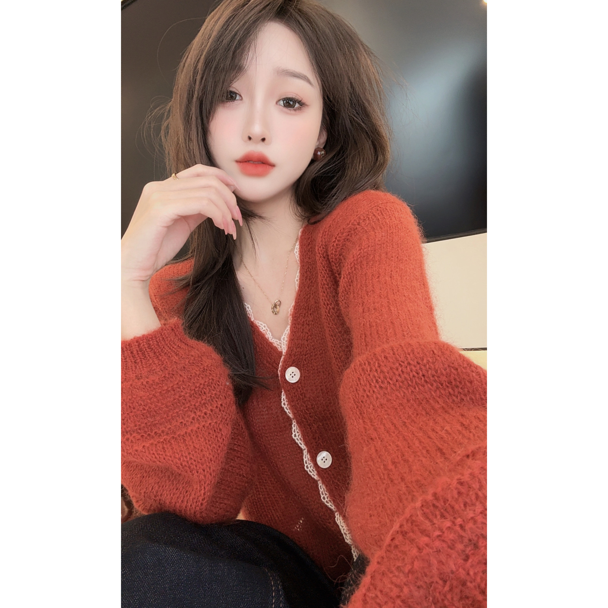 【陈陈私服】时尚设计感蕾丝拼接毛衣洋气慵懒长袖针织开衫25101902