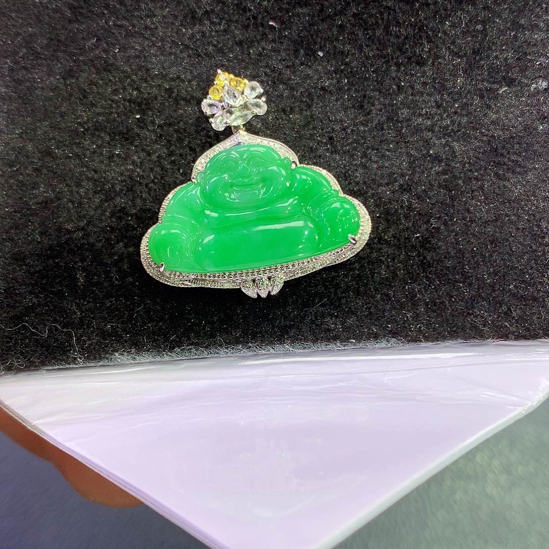 翡翠吊坠(赠链)18K金镶嵌