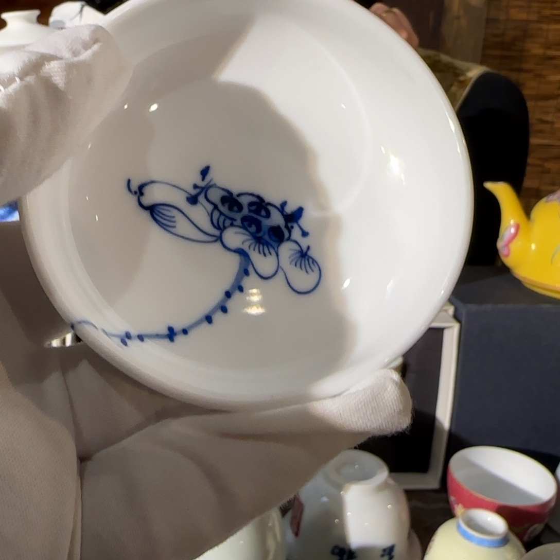 陶青花荷花圆手绘