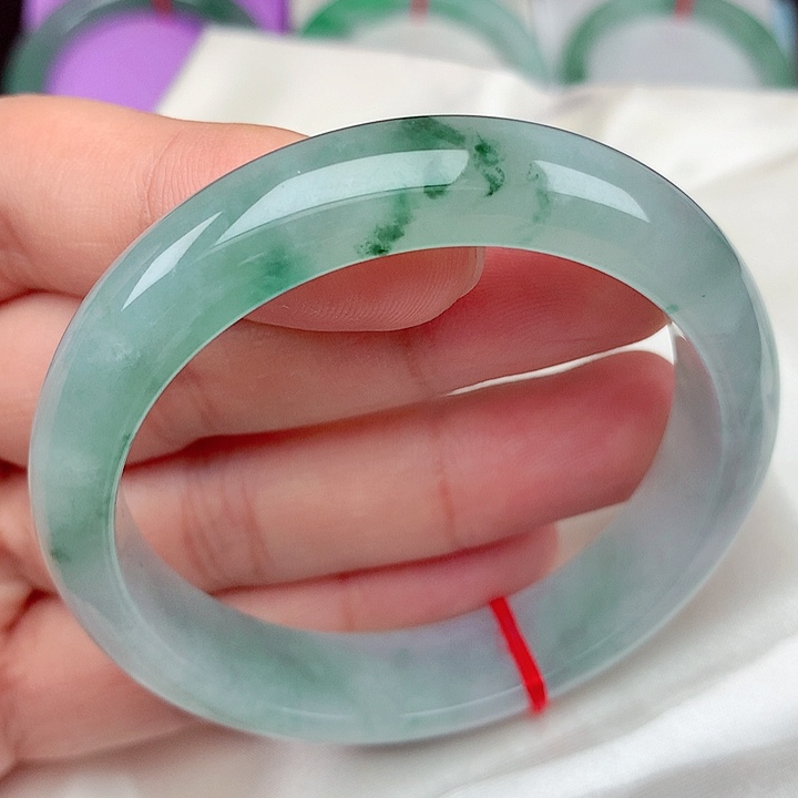 翡翠手镯未镶嵌53.5圈口