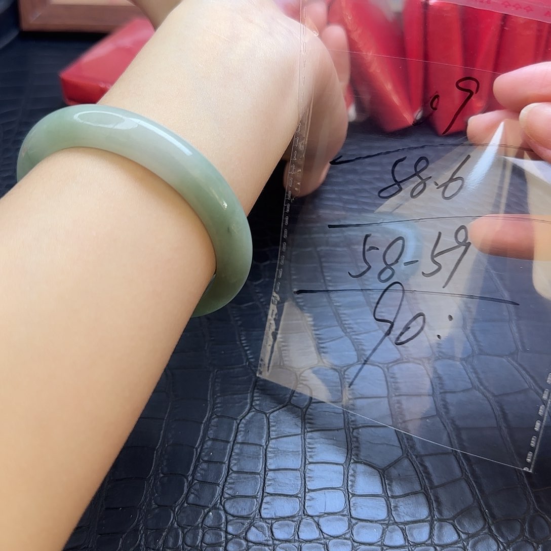 未镶嵌手镯翡翠9