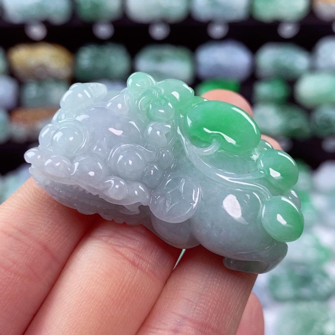 翡翠颈饰未镶嵌天然