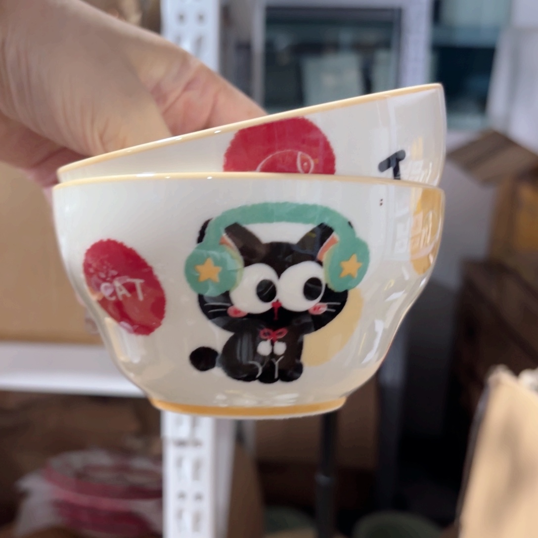 陶小猫碗两个微微瑕